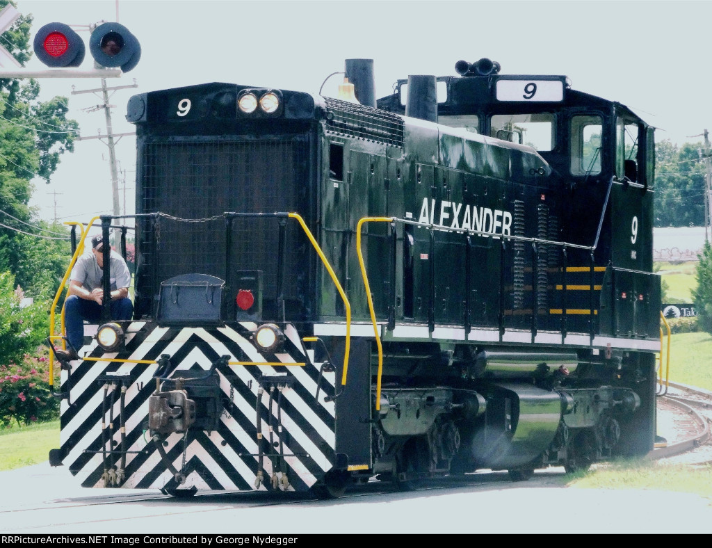 ARC 9 (SW 1500) Alexander Railroad